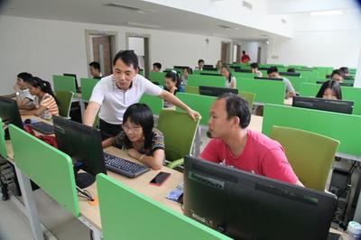 英德市電子商務(wù)產(chǎn)業(yè)園 技術(shù)服務(wù)驅(qū)動(dòng)下的縣域電商新標(biāo)桿